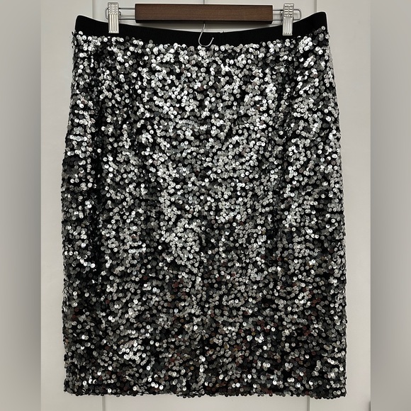 H&M Silver sequin Skirt - Picture 2 of 2